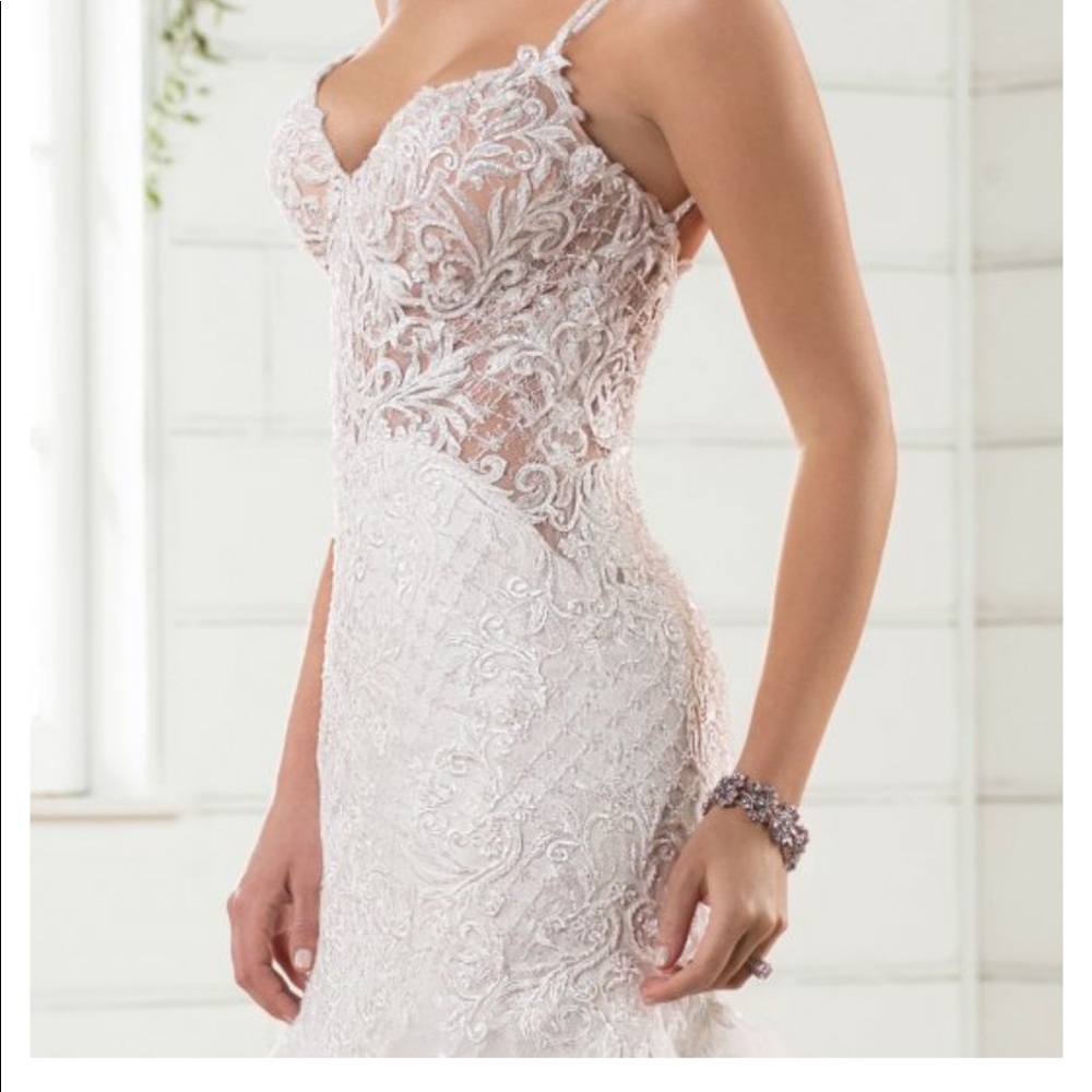 Essence of Australia ivory wedding gown